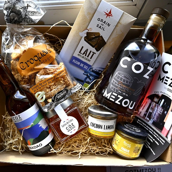coffrets cadeaux de produits locaux (cidre)